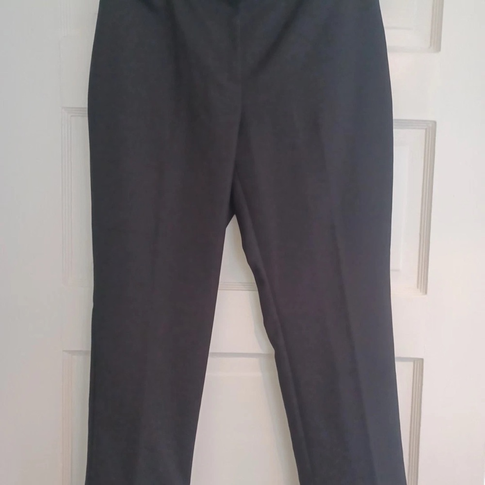 NWT Chico's black embellished hem pants 1.5 Crop Ultimate Fit slim ankle sequins - Picture 2 of 11